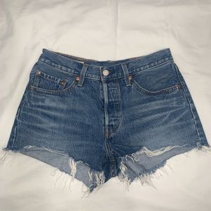 Levi's 501 Blue Denim Cut Off Jean Shorts Women's  Size‎ 27